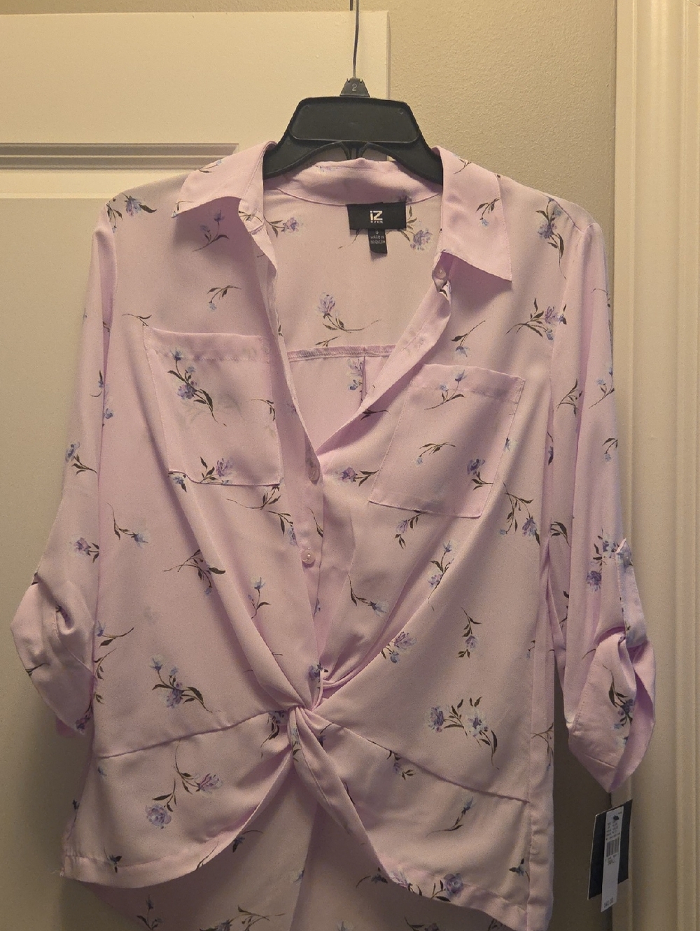 NWT Byer Lavender Floral Twist-Front Women's Blouse - Small